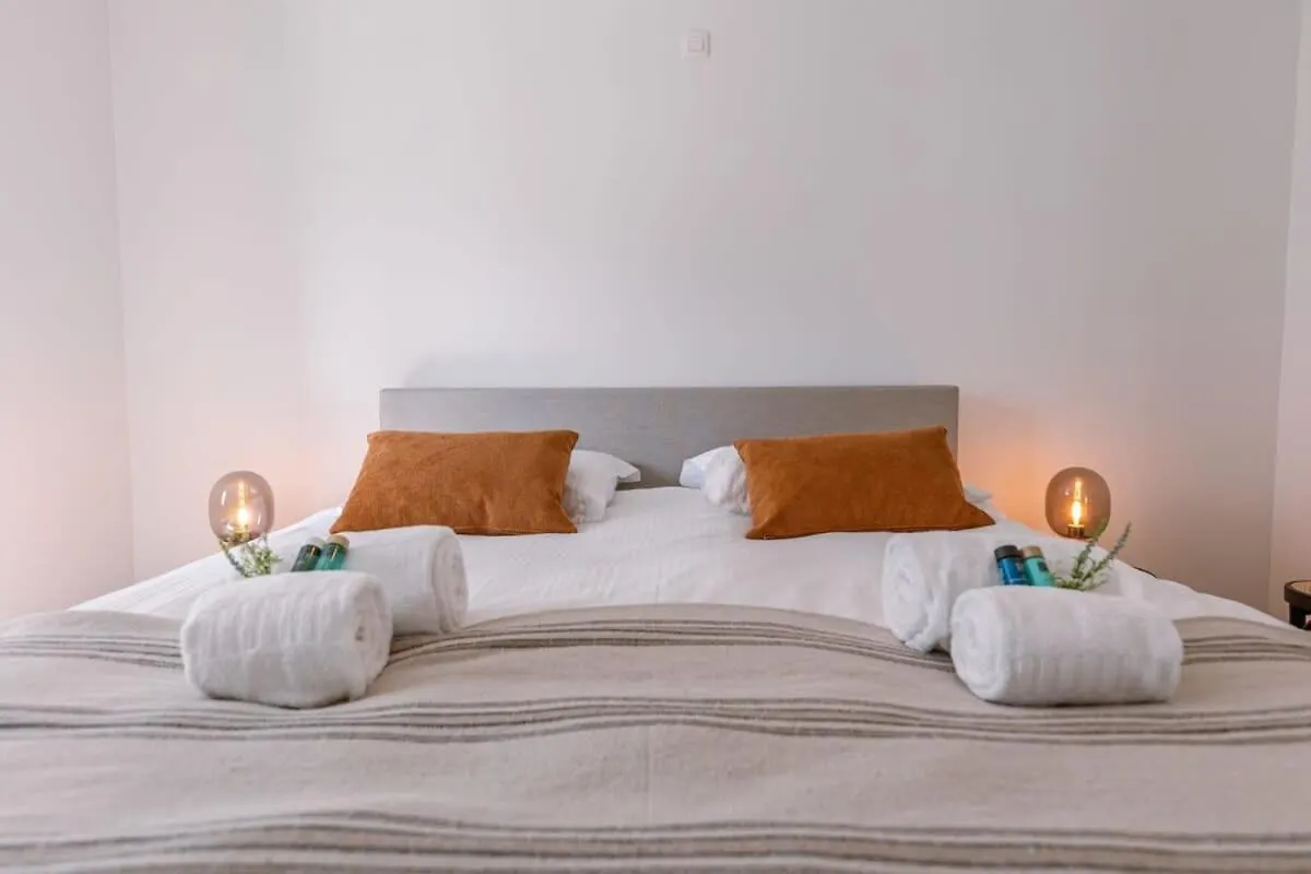 Huswell - Bright Modern Apartment Close To The Casino Oostende 0*,  België