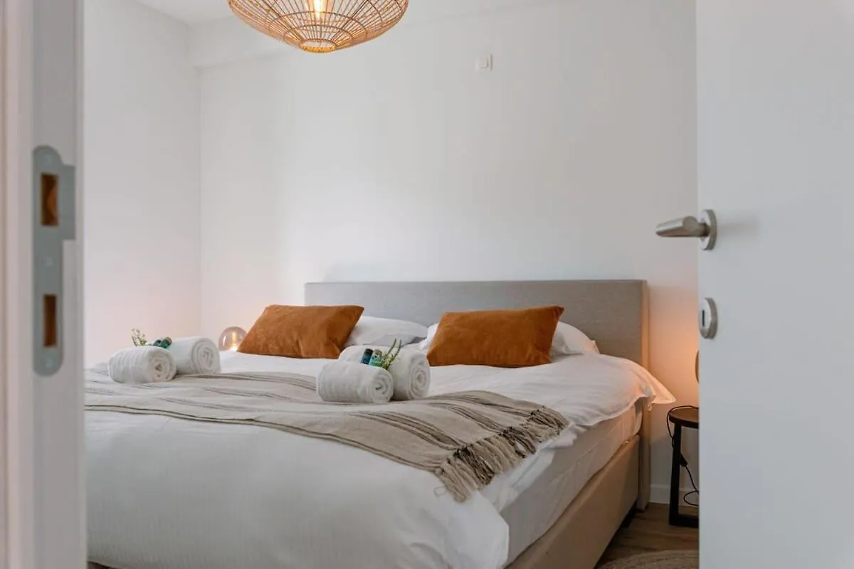 Huswell - Bright Modern Apartment Close To The Casino Oostende